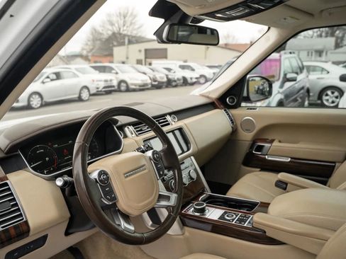 Used 2016 Land Rover Range Rover image 6