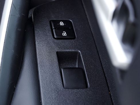 Certified 2024 Toyota Corolla SE FWD image 25