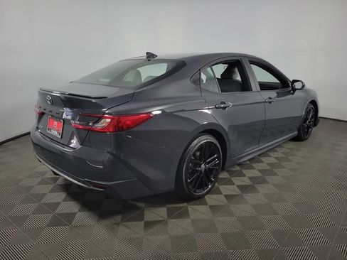 Used 2026 Toyota Camry SE FWD image 8
