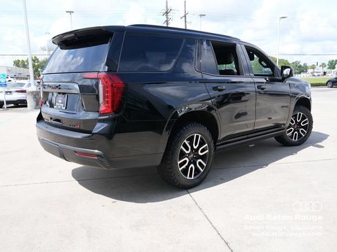Used 2023 GMC Yukon AT4 w/ AT4 Premium Package AWD/4WD image 5