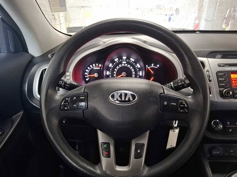 Used 2016 Kia Sportage LX image 18