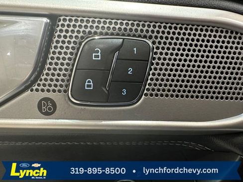 Used 2020 Ford Explorer Limited AWD/4WD image 6