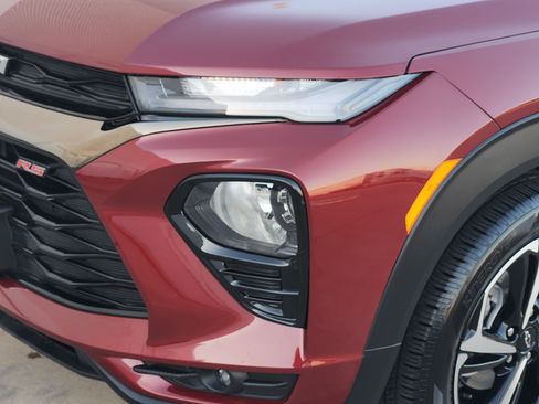 Used 2023 Chevrolet TrailBlazer RS w/ Convenience Package image 9