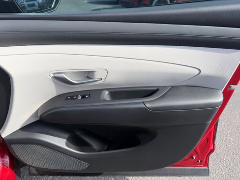 Used 2025 Hyundai Tucson Blue image 16