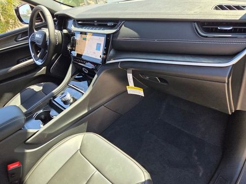 New 2026 Jeep Grand Cherokee Limited w/ Limited Altitude Package image 27