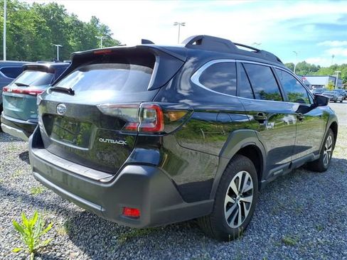 Used 2025 Subaru Outback Premium w/ Popular Package #1A AWD/4WD image 17