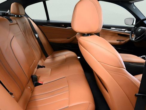 Used 2019 BMW 540i xDrive w/ Convenience Package AWD/4WD image 18