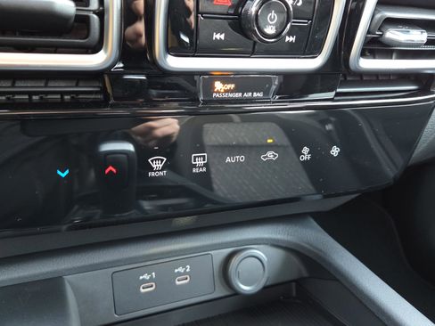 New 2026 Nissan Sentra SV w/ Floor Mat Package image 19