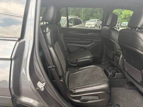 Used 2025 Jeep Grand Cherokee L Altitude RWD image 24