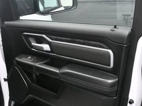Used 2023 RAM 1500 Big Horn AWD/4WD image 17