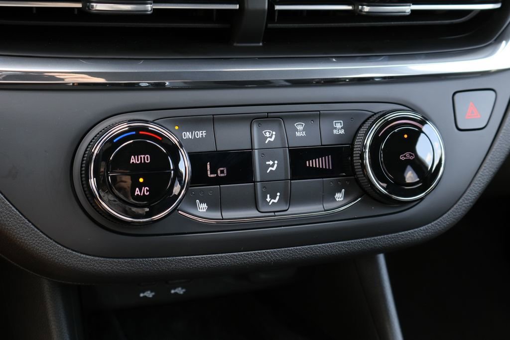 New 2026 Buick Envista Preferred w/ Convenience I Package FWD image 13