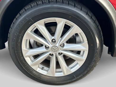 Used 2017 Nissan Rogue Sport SV AWD/4WD image 10