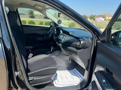 Used 2023 Nissan Kicks S w/ Interior Electronics Package FWD image 31