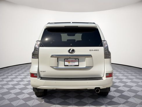 Used 2023 Lexus GX 460 Luxury w/ Accessory Package AWD/4WD image 11