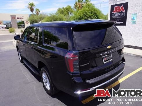 Used 2025 Chevrolet Suburban LT RWD image 45