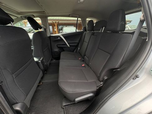 Used 2016 Toyota RAV4 XLE AWD/4WD image 10