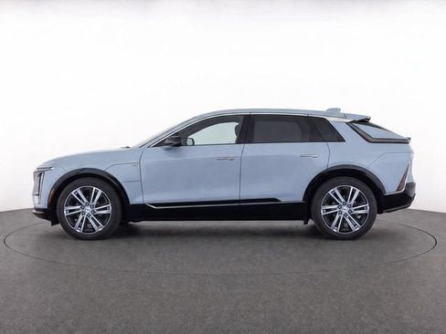 Certified 2024 Cadillac Lyriq Tech AWD/4WD image 7