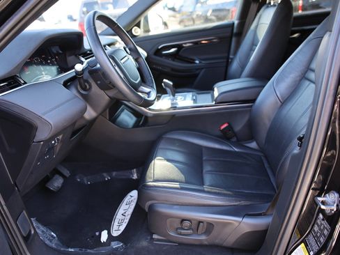 Used 2020 Land Rover Range Rover Evoque SE image 17