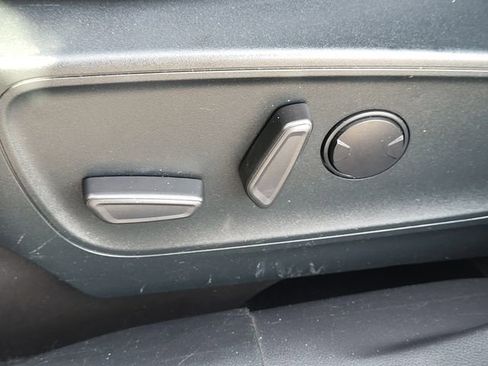 Used 2022 Ford Escape SEL image 24