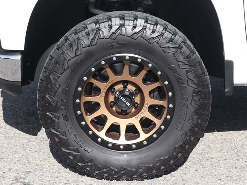 Used 2021 Chevrolet Silverado 1500 LT w/ Convenience Package II AWD/4WD image 51