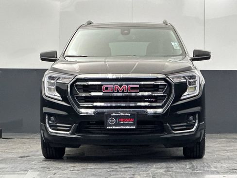 Used 2023 GMC Terrain AT4 image 8