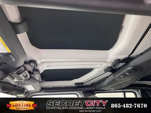 New 2026 Jeep Gladiator Mojave image 28