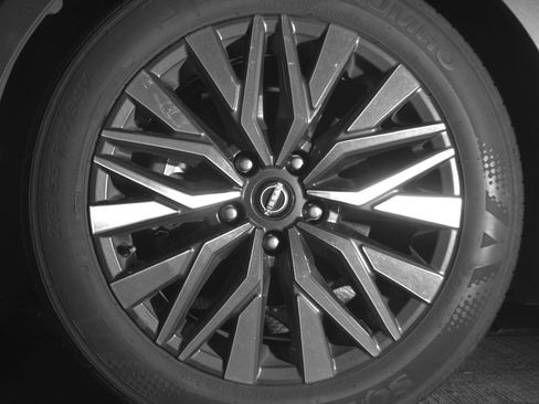 Used 2025 Nissan Altima 2.5 SV image 12