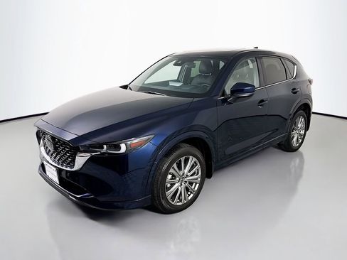 Used 2023 MAZDA CX-5 Signature AWD/4WD image 1