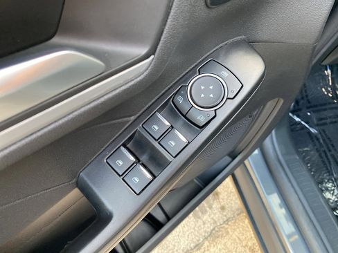 Certified 2025 Ford Escape Platinum image 36