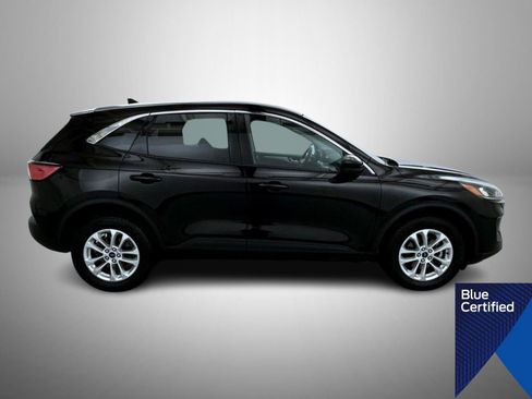 Certified 2020 Ford Escape SE image 4