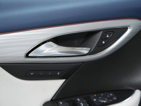 New 2026 Buick Envision Avenir image 25