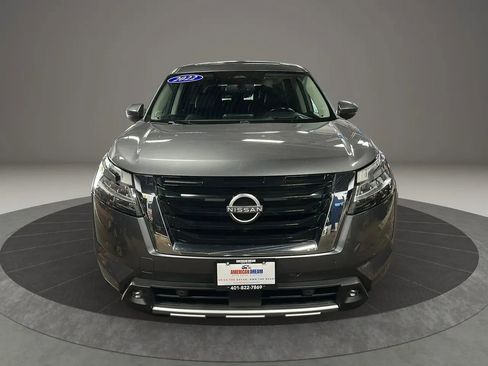 Used 2022 Nissan Pathfinder Platinum w/ Cargo Package image 8