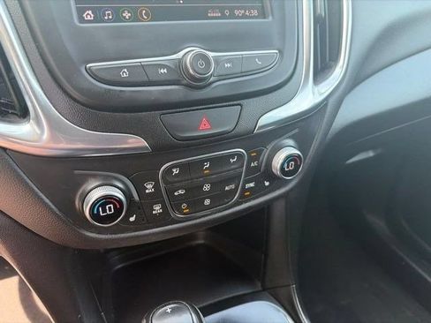 Used 2021 Chevrolet Equinox LT FWD image 24