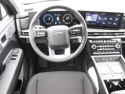 New 2025 Hyundai Santa Fe SE image 16