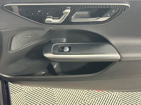 Used 2022 Mercedes-Benz C 300 Sedan image 28