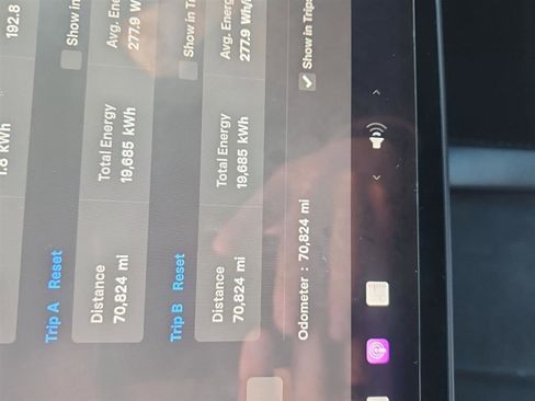 Used 2022 Tesla Model Y Long Range AWD/4WD image 16