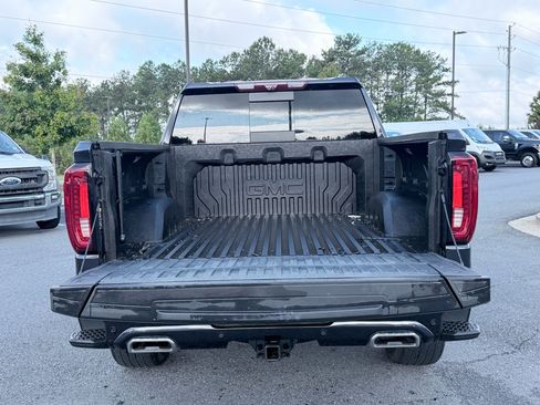 Used 2022 GMC Sierra 1500 Denali Ultimate AWD/4WD image 9
