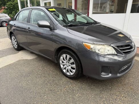 Used 2013 Toyota Corolla LE FWD image 28