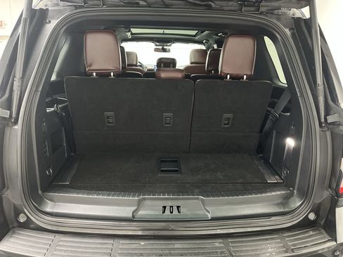 Used 2024 Ford Expedition Limited image 34
