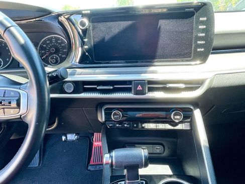 Used 2022 Kia K5 GT-Line w/ GT-Line FWD Premium Package image 12