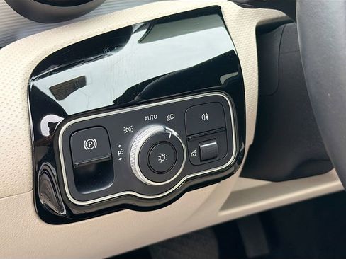 Used 2022 Mercedes-Benz A 220 image 10