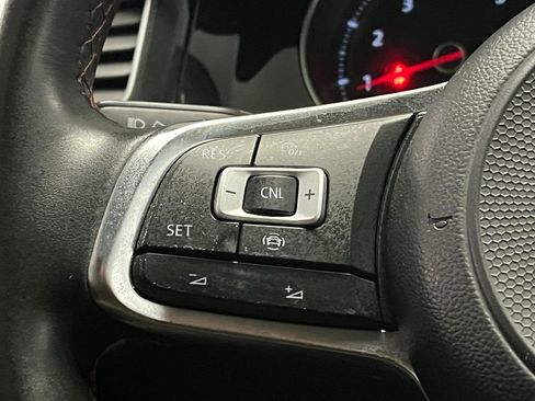 Certified 2021 Volkswagen GTI S image 25