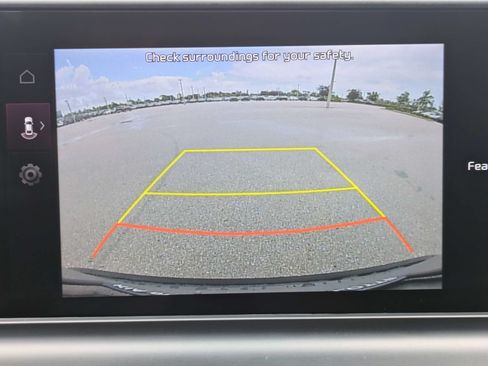 Certified 2024 Kia Seltos EX FWD image 25