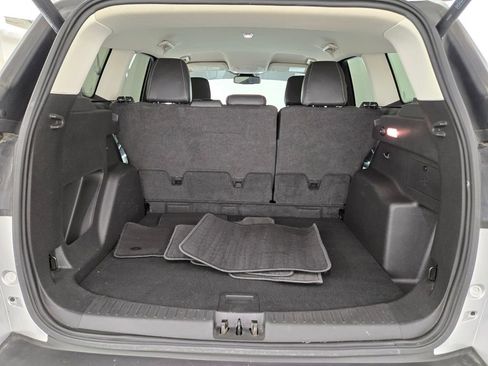 Used 2019 Ford Escape SEL FWD image 19