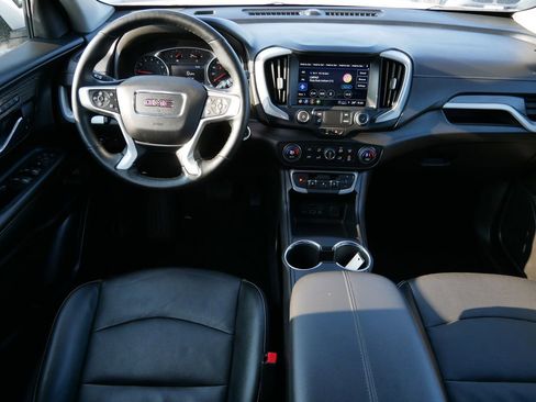 Used 2024 GMC Terrain SLT image 14