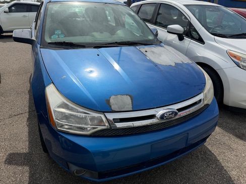 Used 2010 Ford Focus SEL FWD image 21