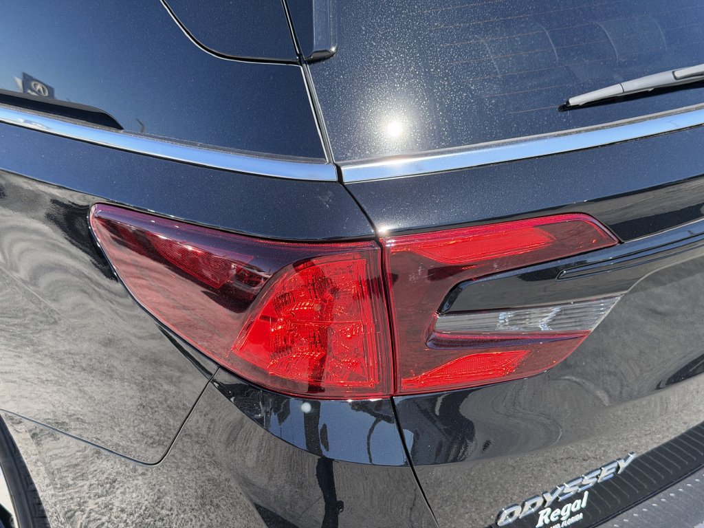 New 2027 Honda Odyssey Elite image 8