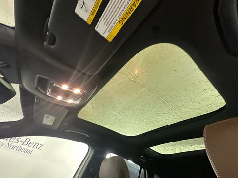 Certified 2025 Mercedes-Benz GLA 250 image 32