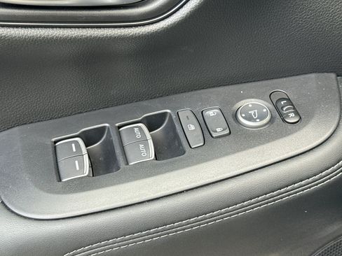 Used 2026 Honda HR-V EX-L image 14