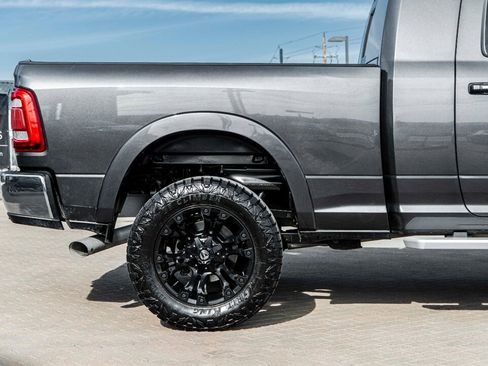 Used 2019 RAM 2500 Laramie AWD/4WD image 10